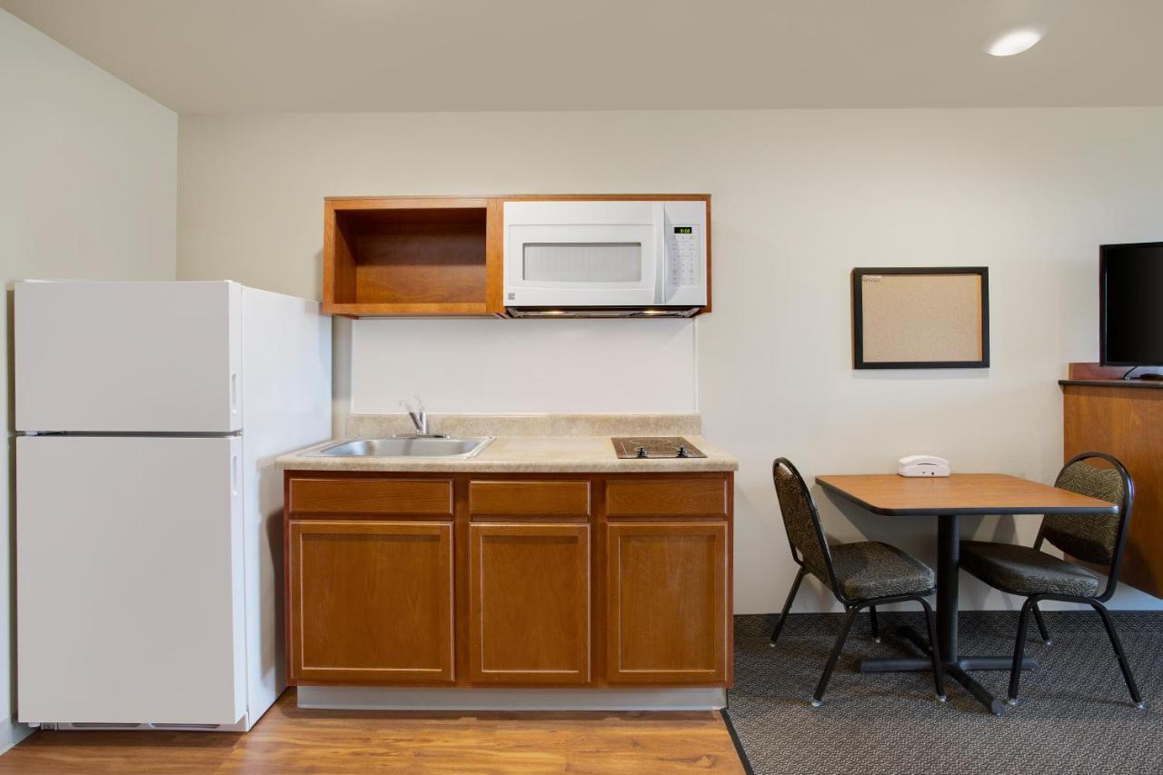 Woodspring Suites Frederick I-70 Bagian luar foto