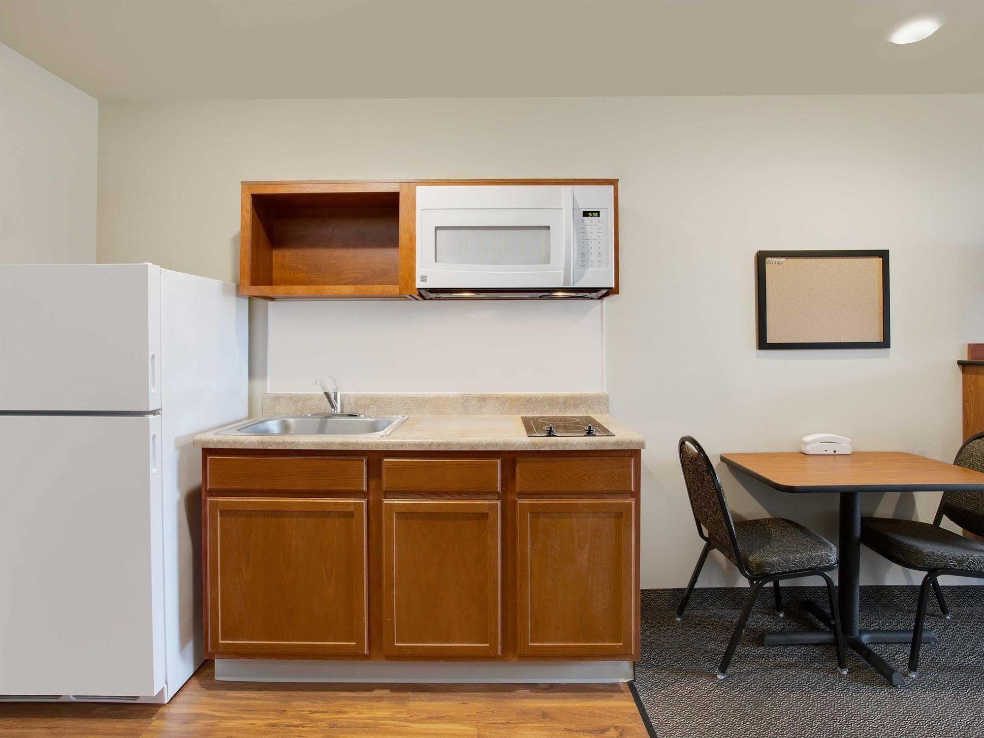 Woodspring Suites Frederick I-70 Bagian luar foto